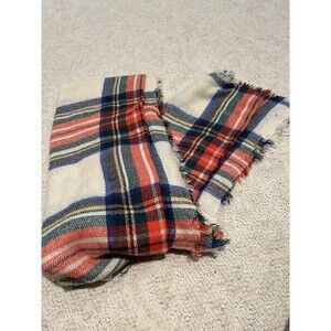 OLD NAVY Oversized Cozy Soft Brushed Flannel Blanket Scarf with Fringe 74”x40”